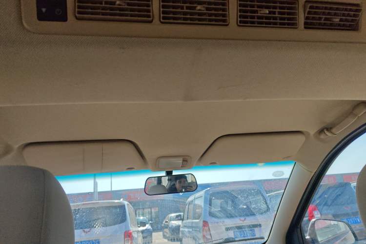 Used Wuling Hongguang 2014 1.5L S Standard Version
