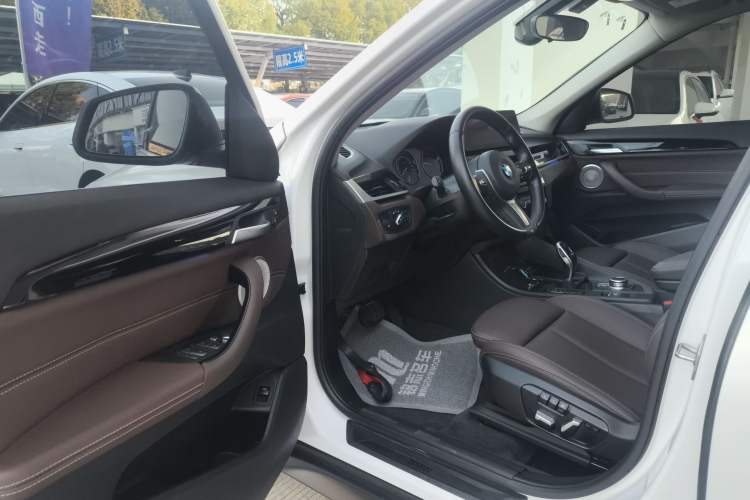 Used BMW X1 2021 Restyled sDrive25Li Leading Edition
