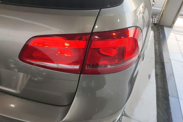 Used Volkswagen Magotan 2012 Travel Edition 2.0 TSI Comfort Version
