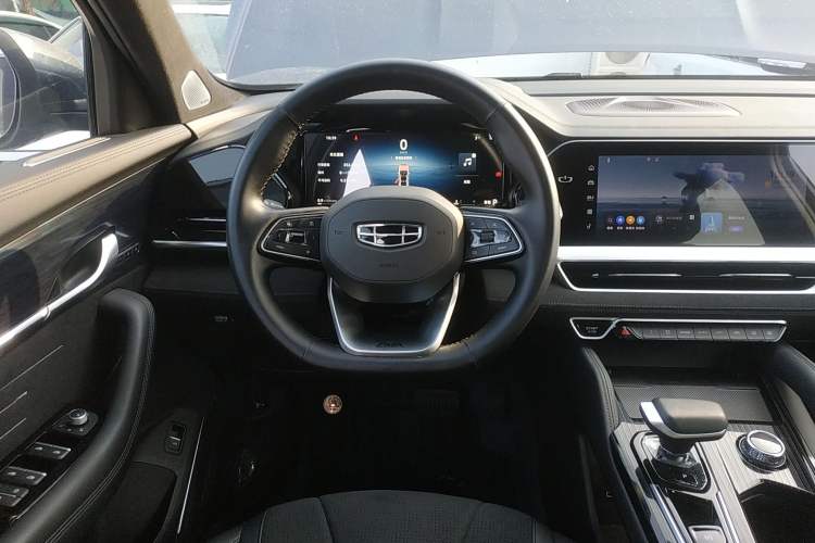 Used Geely Auto Monjaro L 2024 2.0TD High-Power Automatic Two-Wheel Drive Skyline Edition
