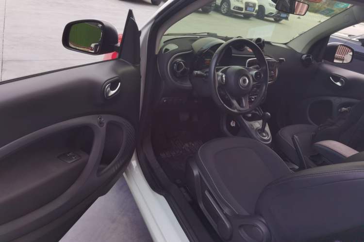 Used  fortwo 2018 1.0L 52kW Hardtop Passion Edition China V Standard
