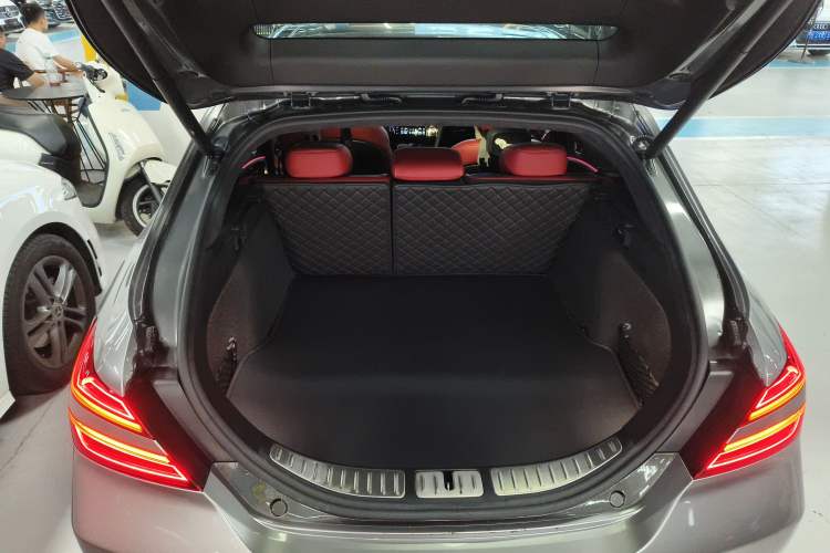 Used Genesis G70 2024 2.0T Hunter Model Rear-Drive Luxury Edition Shooting Brake
