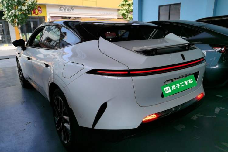 Used  11 2022 Long-Range Dual-Motor Luxury Edition 4 Seats