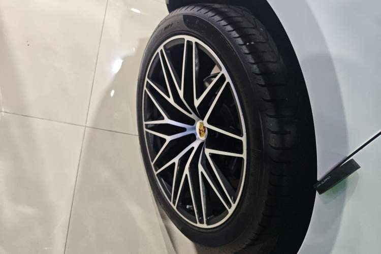 Used Porsche Macan 2024 Macan 2.0T