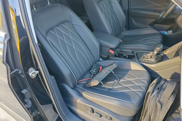 Used Volkswagen Tiguan L 2023 Restyled 330TSI Automatic Two-Wheel Drive R-Line Enhanced Comfort Version
