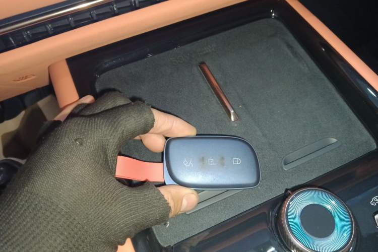 Used Lynk & Co 900 2025 1.5T Ultra
