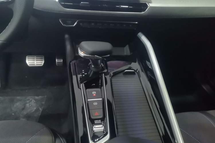 Used Geely Auto Preface 2025 Dongfang Yao 2.0TD Lanxing Edition