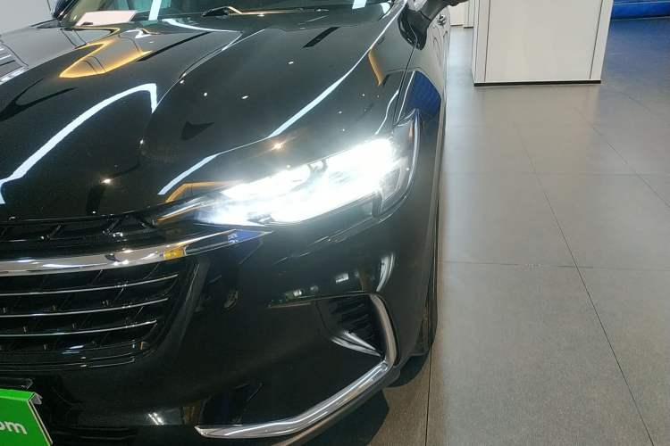 Used Buick Envision 2022 Encore Plus 652T Five-Seat Luxury Model
