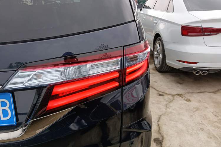 Used Honda Odyssey 2019 2.0L Rui·Zhi Zhen Edition