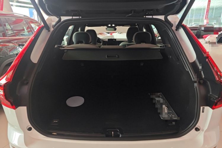 Used Volvo XC60 2026 B5 4x4 Smart Luxury Edition