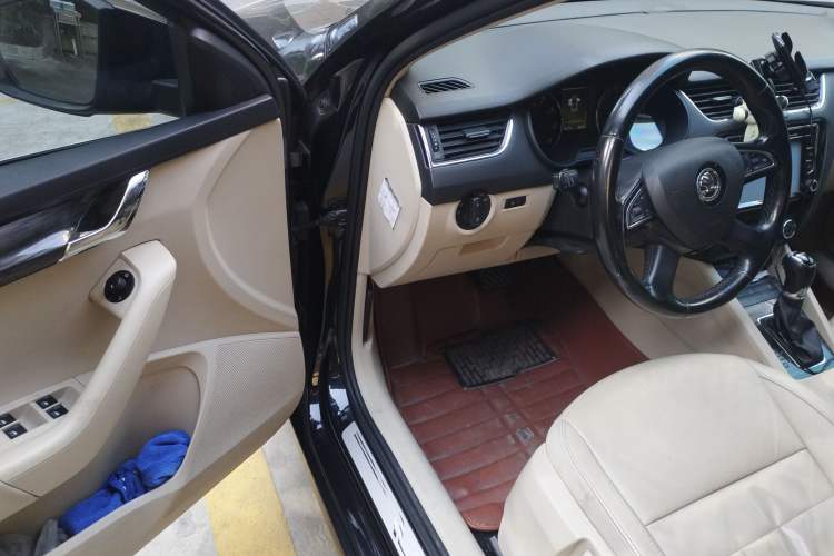 Used Skoda Octavia 2015 1.6L Automatic Yijie Edition