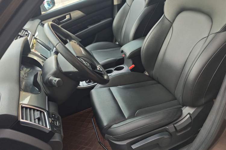 Used Haval H2 2016 Red-Label 1.5T Manual Two-Wheel Drive Luxury Model
