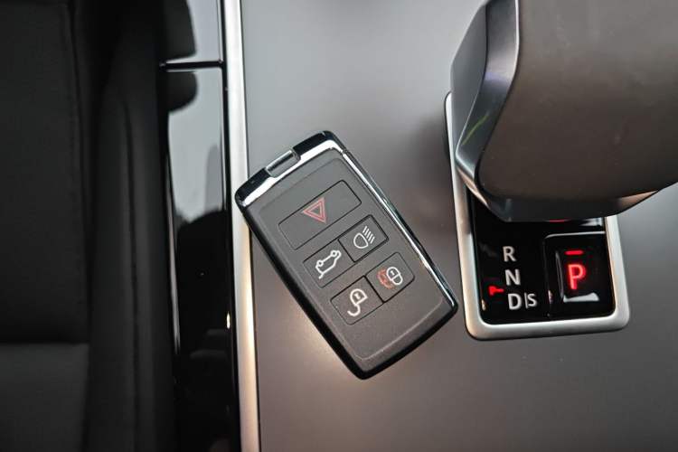 Used Land Rover Range Rover Velar 2024 Dynamic HSE
