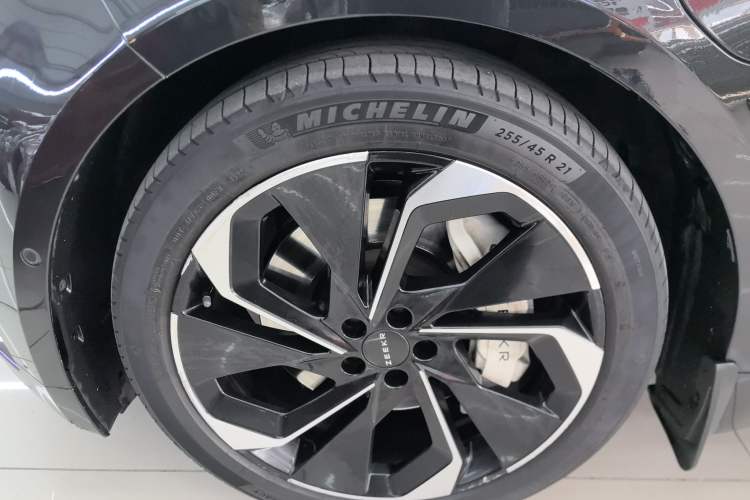 Used Zeekr 001 2021 Ultra-Long Range Dual-Motor YOU Version
