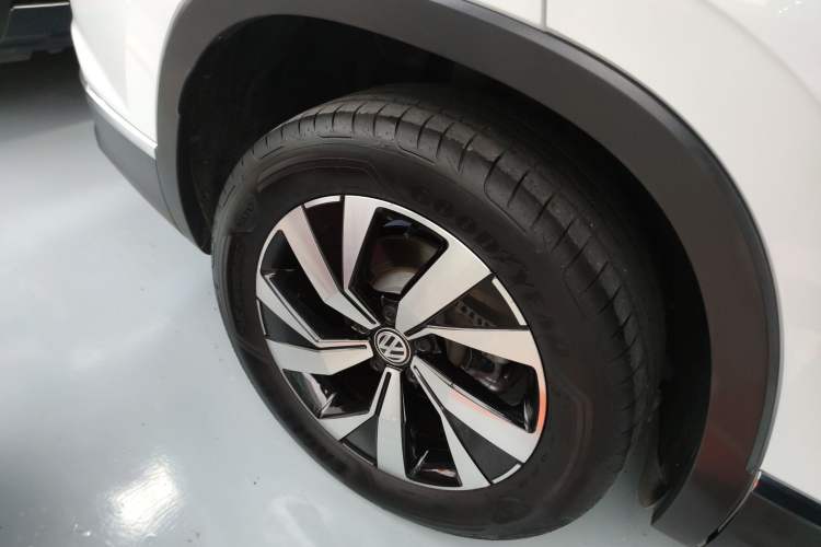 Used Volkswagen Tayron 2022 330TSI Two-Wheel Drive Luxury Smart Connectivity Version