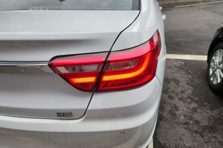 Used Geely Auto Vision 2018 1.5L Manual Happiness Edition
