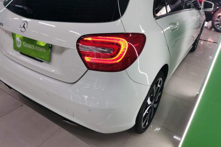 Used Mercedes-Benz A-Class 2015 A 200 Fashion Model