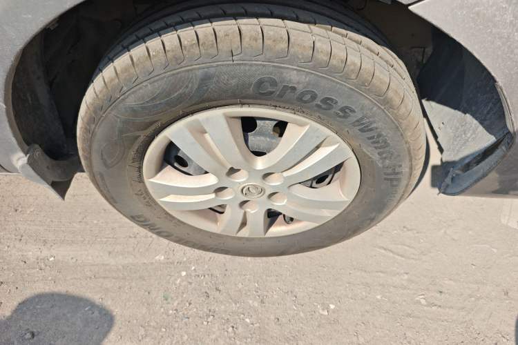 Used FORTHING Lingzhi 2017 Facelifted M3L 1.6L 7-Seater Standard Version