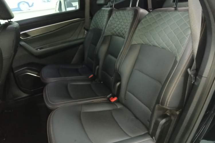 Used Geely Auto Haoyue L 2023 2.0T DCT Prestige Edition
