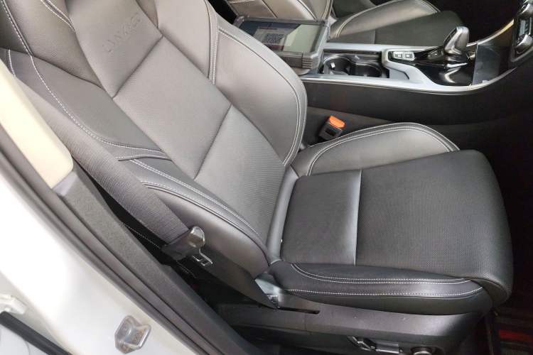 Used Lynk & Co 01 2019 2.0T Two-Wheel-Drive Pro Version China V Standard
