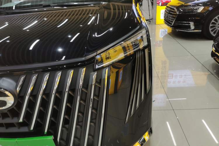 Used GAC Trumpchi M8 2024 Master Series 400T Prestige Edition
