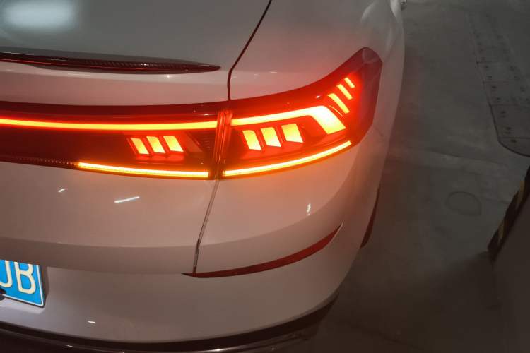 Used Volkswagen Lamando 2022 Lavida L 280TSI DSG Cool & Spicy Edition
