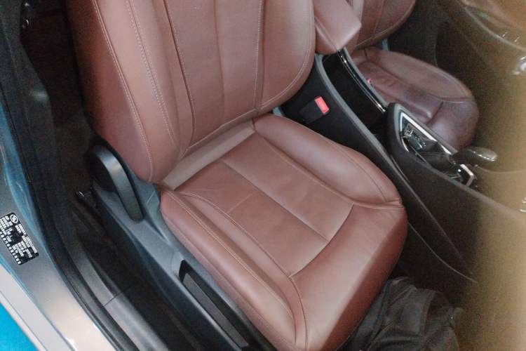 Used Buick GL6 2018 18T 6-Seater Prestige Model
