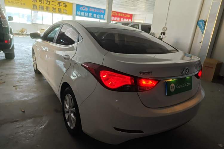 Used Hyundai Elantra (5th Generation / Langdong) 2016 1.6L Automatic Smart Version
