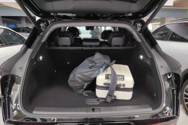 Used Zeekr 7X 2025 75 kWh Rear-Wheel Drive Intelligent Driving Version
