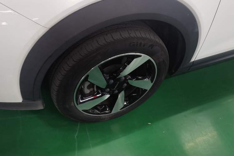 Used Lynk & Co 06 2021 1.5T Shero Pink Special Edition