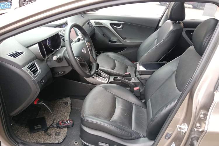 Used Hyundai Elantra 2015 1.6L Automatic Leading Model
