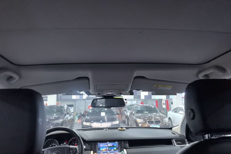 Used Land Rover Discovery Sport 2019 240 PS SE Version China VI Standard
