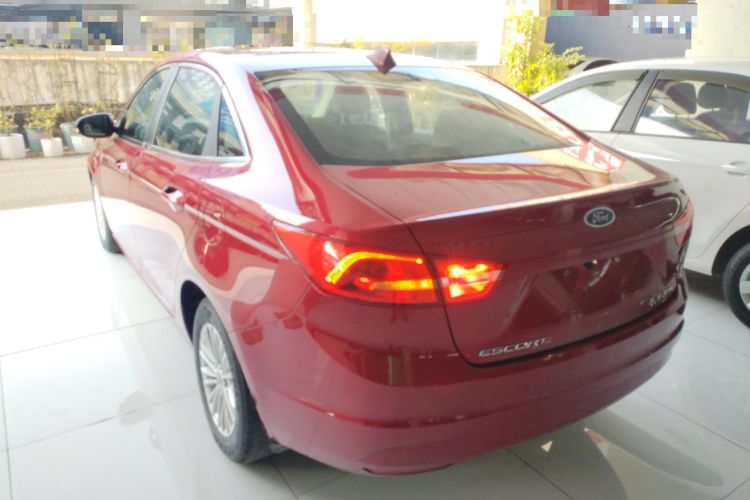 Used Ford Escort 2015 1.5L Manual Comfort Model
