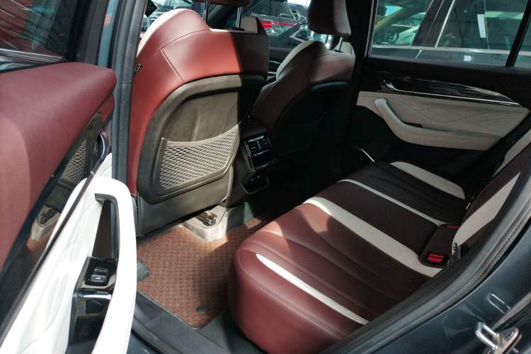 Used Geely Auto Monjaro L 2024 2.0TD High-Power Automatic Two-Wheel Drive Yunqi Version