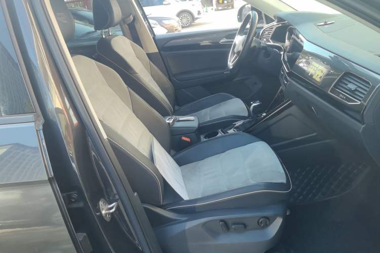 Used Volkswagen Tayron X 2020 330TSI Two-Wheel Drive Luxury Smart Connectivity Version
