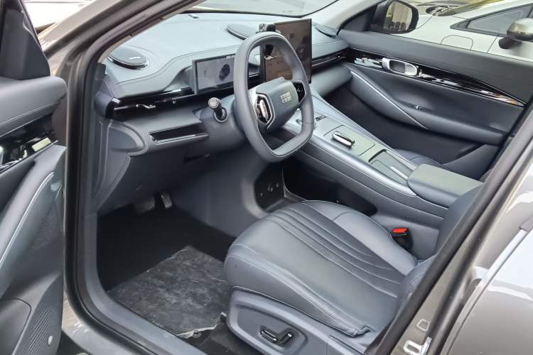 Used  E5 2024 530km Long-Range Version
