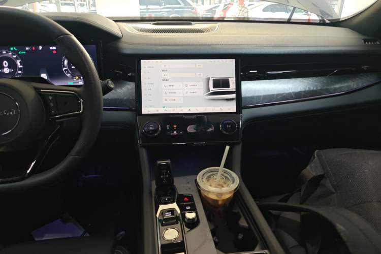 Used Lynk & Co 09 EM-P 2021 2.0T PHEV Halo Six-Seater