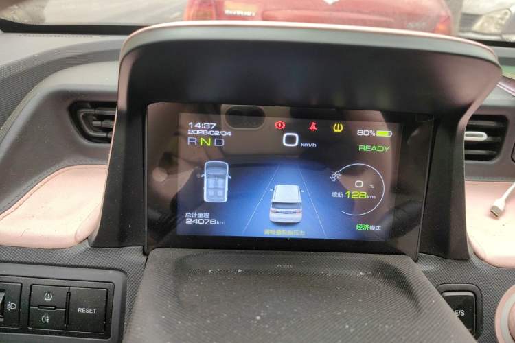 Used Wuling Hongguang MINIEV 2022 Macaron Premium Model – Lithium Iron Phosphate
