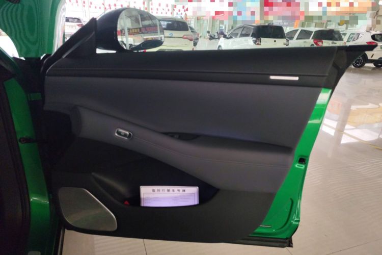 Used  YU7 2025 Ultra-Long Range All-Wheel Drive Pro Version
