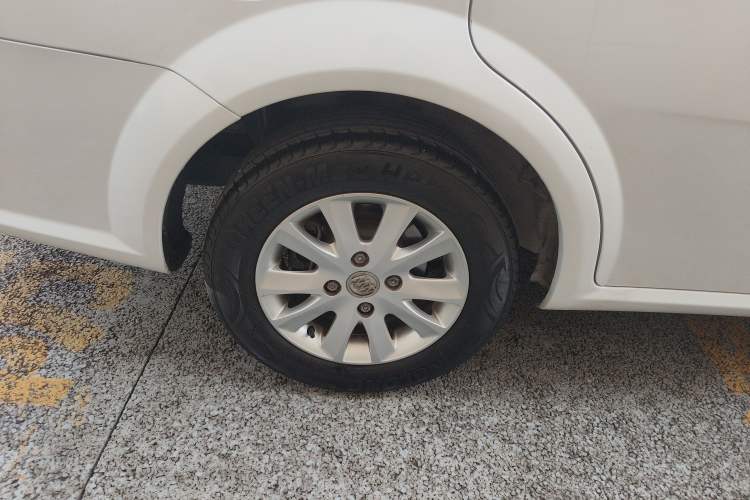 Used Buick Excelle 2013 1.5L Manual Classic Model
