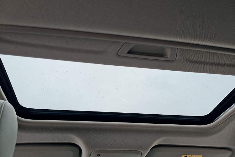 Used Buick GT 2018 15T Manual Elite Version China V Standard
