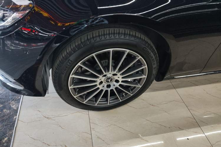 Used Mercedes-Benz E-Class 2021 Facelift E 260 L
