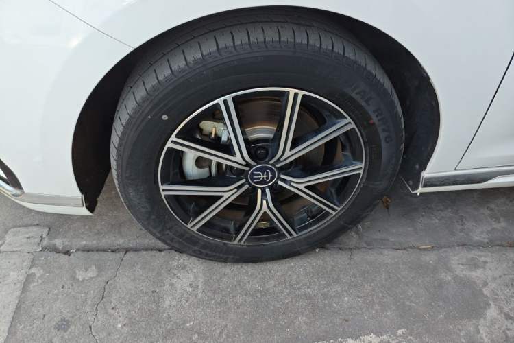 Used BYD Song MAX New Energy 2022 DM-i 105KM Flagship Model
