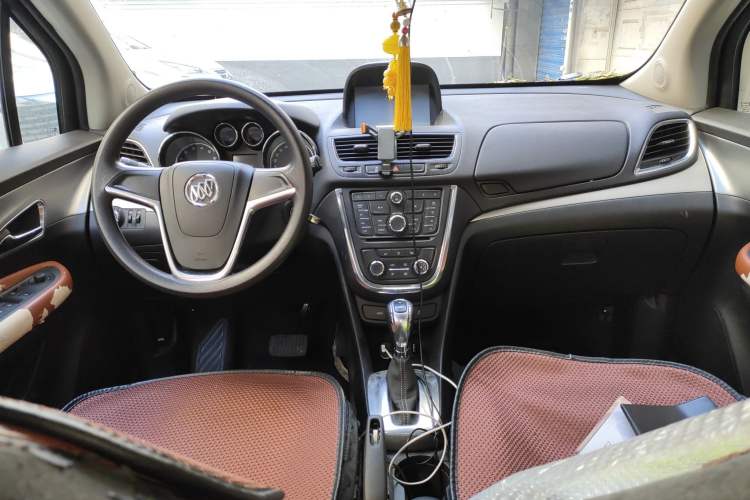 Used Buick Encore 2015 1.4T Automatic Two-Wheel Drive Urban Elite Version
