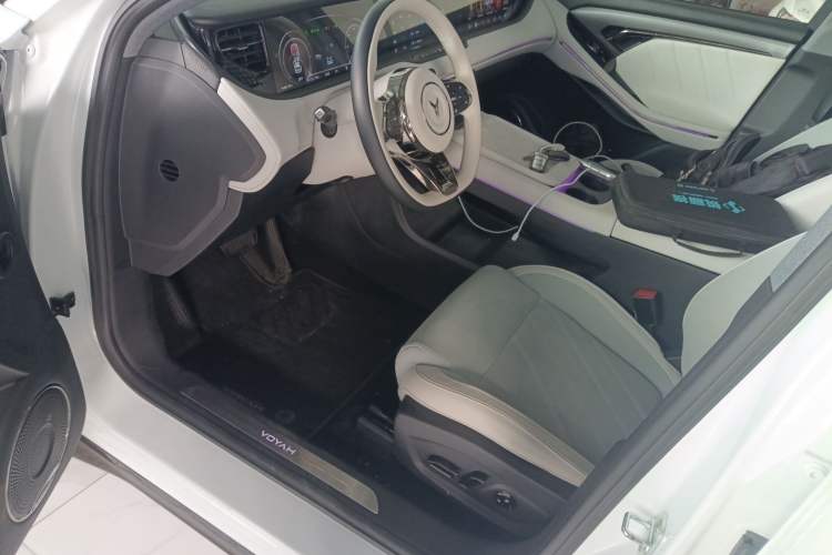 Used VOYAH FREE 2025 318 318 km Rear-Drive Touring Edition
