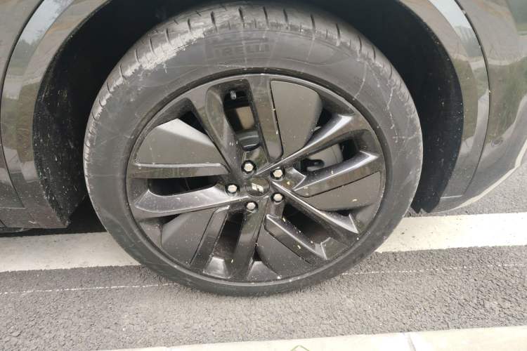 Used Li Auto L9 2022 Max model
