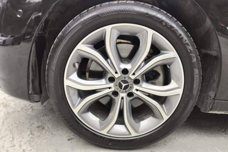 Used Mercedes-Benz E-Class 2021 Restyled E 300 L Sporty and Stylish Edition