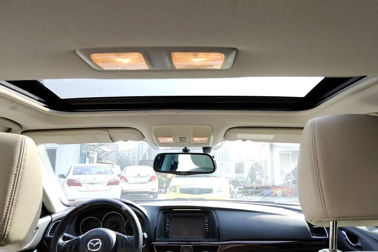 Used Mazda Atenza 2015 2.0L Blue Sky Luxury Edition