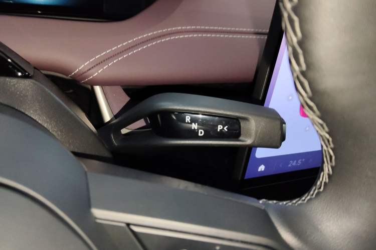 Used  SU7 2024 Four-Wheel Drive Ultra-Long Range Advanced Intelligent Driving Max Edition
