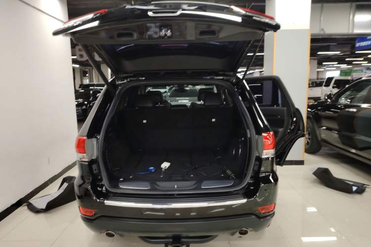 Used  Grand Cherokee 2016 3.0L Comfort Navigation Edition
